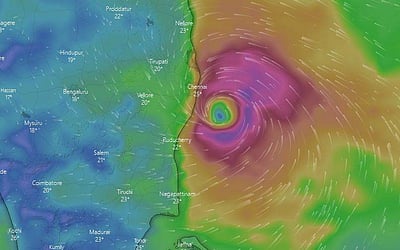 கரையை கடக்கத் தொடங்கியது மாண்டஸ் புயல்!