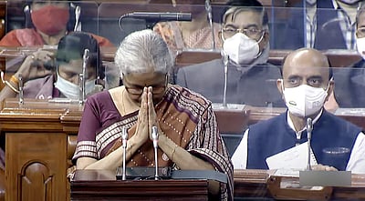 பட்ஜெட் உரை: 4 ஆண்டுகளாக நிர்மலா சீதாராமன் எடுத்துக்கொள்ளும் நேரம் எவ்வளவு?