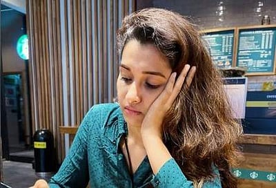 விடியாமலே போயிருந்தால் என்ன? பிரியா பவானி ஷங்கரின் கவிதை: ஆச்சரியத்தில் ரசிகர்கள்