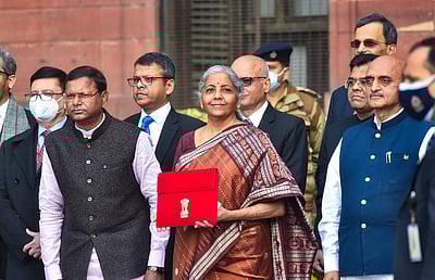 வருமான வரி கணக்குத் தாக்கலில் திருத்தம் செய்ய 2 ஆண்டுகள் அவகாசம்: நிதியமைச்சர்