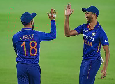 சூா்யகுமாா், பிரசித் கிருஷ்ணா அசத்தல்: ஒன் டே தொடரை வென்றது இந்தியா