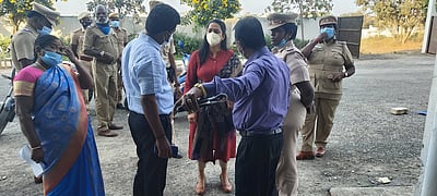 மின்னணு வாக்குப் பதிவு இயந்திரங்கள் ஒதுக்கீடு