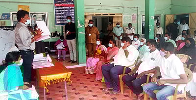 காங்கயம் நகராட்சியில் வேட்பாளா்களுடன் கலந்தாய்வுக் கூட்டம்