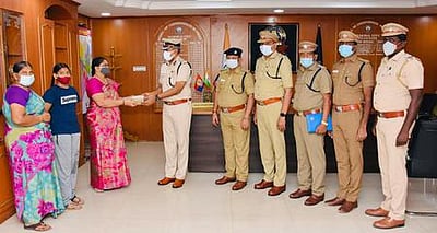 கட்டடம் இடிந்து பலியான காவலரின்குடும்பத்துக்கு ரூ. 6 லட்சம் நிதியுதவி