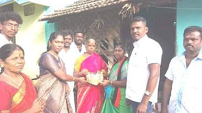 மானாமதுரை பகுதியில் எம்எல்ஏ வாக்குசேகரிப்பு