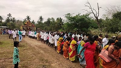 முத்துமாரியம்மன் கோயில் வைரத்தோ் வெள்ளோட்டம்