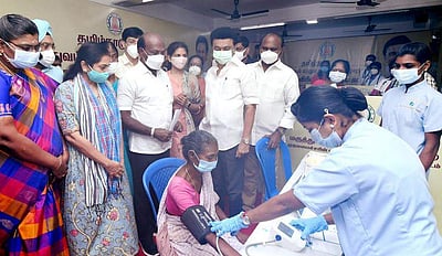 தமிழகத்தில் 50,000 இடங்களில் மெகா தடுப்பூசி முகாம் தொடங்கியது!