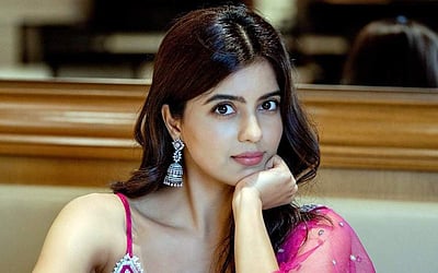 திகட்டாத பேரழகி அமிர்தா ஐயர் - புகைப்படங்கள்