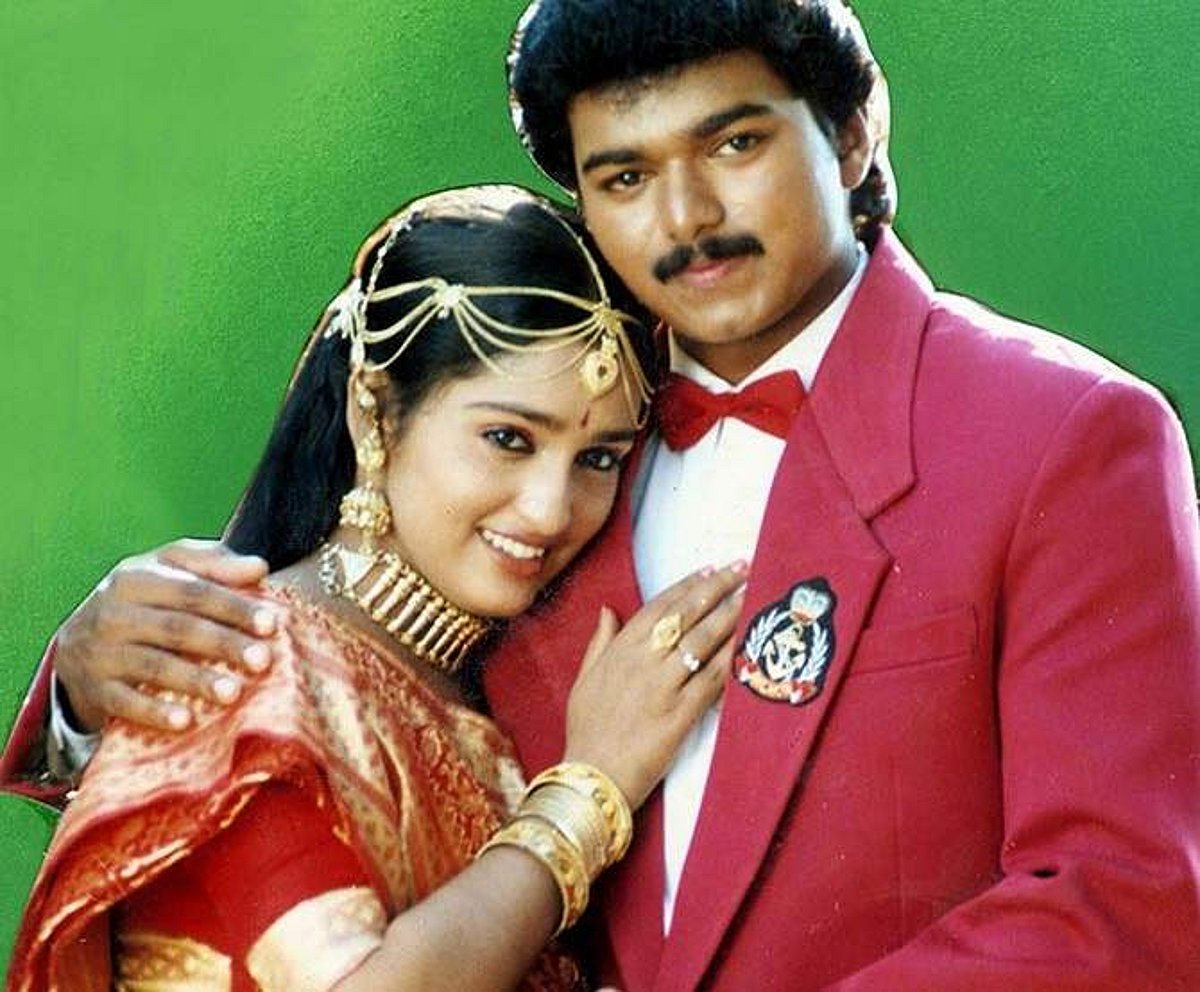 'காதல் என்பது..... பூவே உனக்காக’-த்தானே எல்லாம்!