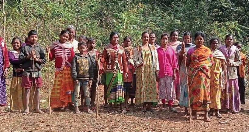 ஜார்க்கண்டில் வனத்தைக் காக்க அணி திரண்ட பெண்கள்