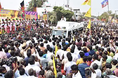 முடிந்தால் பேரவையை முடக்கிப் பாருங்கள்: உதயநிதி 