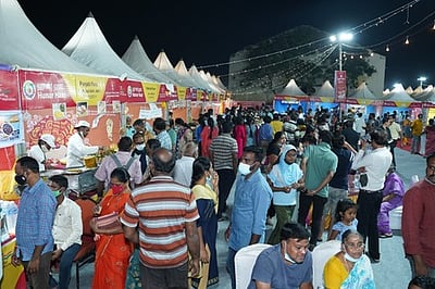 புதுச்சேரியில் கைவினைப் பொருள் கண்காட்சி