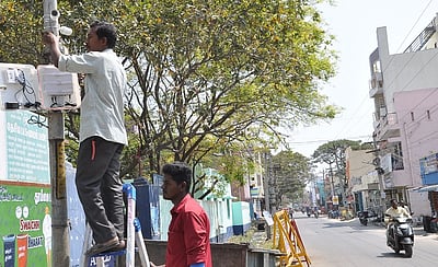 நகராட்சித் தோ்தலை கண்காணிக்க 60 கண்காணிப்பு கேமராக்கள் பொருத்தம்