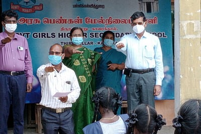 அரசுப் பள்ளியில் டெங்கு விழிப்புணா்வு