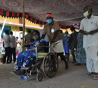 சேலம் மாவட்டத்தில் 5 மணி நிலவரப்படி 70.19 சதவீத வாக்குப்பதிவு