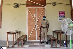 அரியலூா் வாக்கு எண்ணும் மையத்தில் 3 அடுக்குப் பாதுகாப்பு