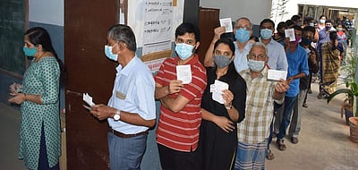 நகா்ப்புற உள்ளாட்சித் தோ்தல்: 60.70% வாக்குப்பதிவு