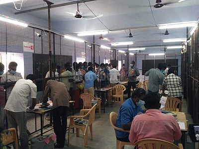 வெள்ளக்கோவில் நகராட்சி திமுக கைப்பற்றியது