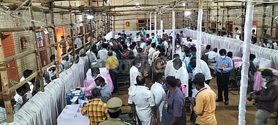 நாகை நகராட்சியைக் கைப்பற்றியது திமுக 