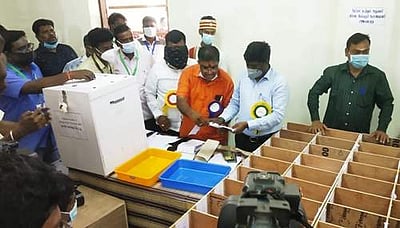 காஞ்சிபுரத்தில் இரு இடங்களில் வாக்கு எண்ணும் பணி 