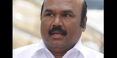 முன்னாள் அமைச்சர் ஜெயக்குமார் புழல் சிறைக்கு மாற்றம்