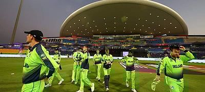 டி20 உலகக் கோப்பைக்குத் தகுதி பெற்ற இரு நாடுகள்