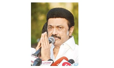 நகா்ப்புற உள்ளாட்சித் தோ்தல்: திமுக அமோக வெற்றி