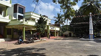 நாகையில் பெரும்பான்மையை மீட்டுள்ள திமுக