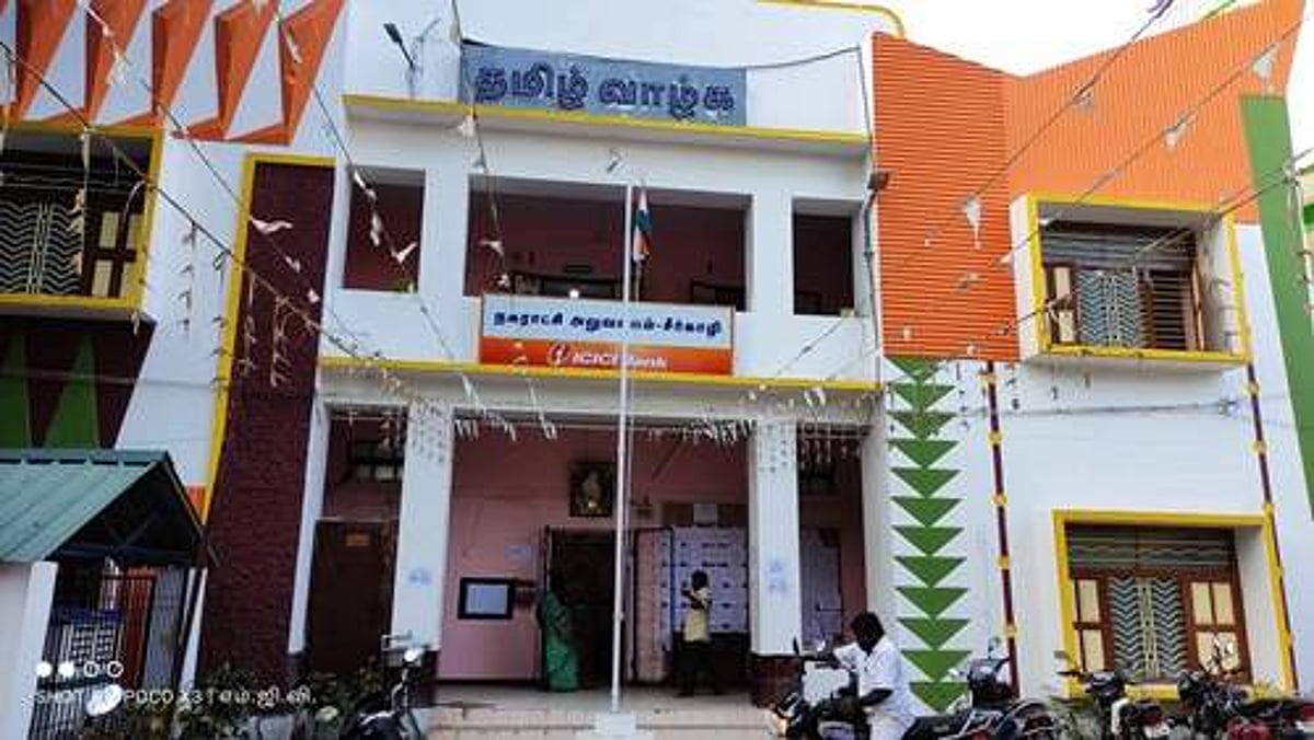 தனிப் பெரும்பான்மை இல்லை: சீர்காழி நகர்மன்றத் தலைவர் யார்?