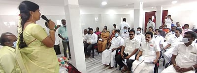 திருவண்ணாமலையில் மாவட்ட ஊராட்சிக் குழுக் கூட்டம்