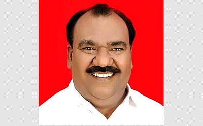 உக்ரைனில் சிக்கியுள்ளவர்களை போலந்து, பெலாரஸ் வழியாக மீட்க முயற்சி: அமைச்சர் செஞ்சி மஸ்தான்