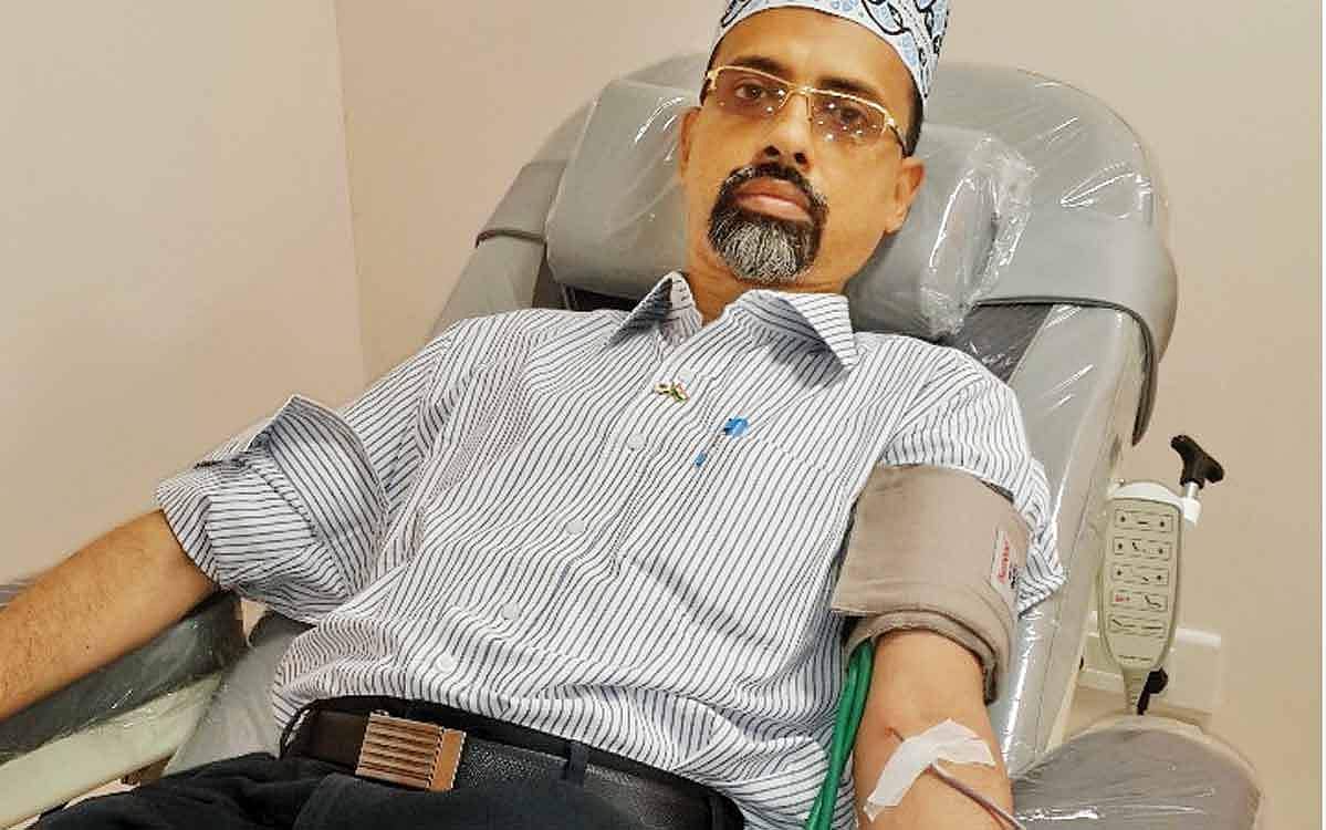 உயிர் காக்கும் தோழர்