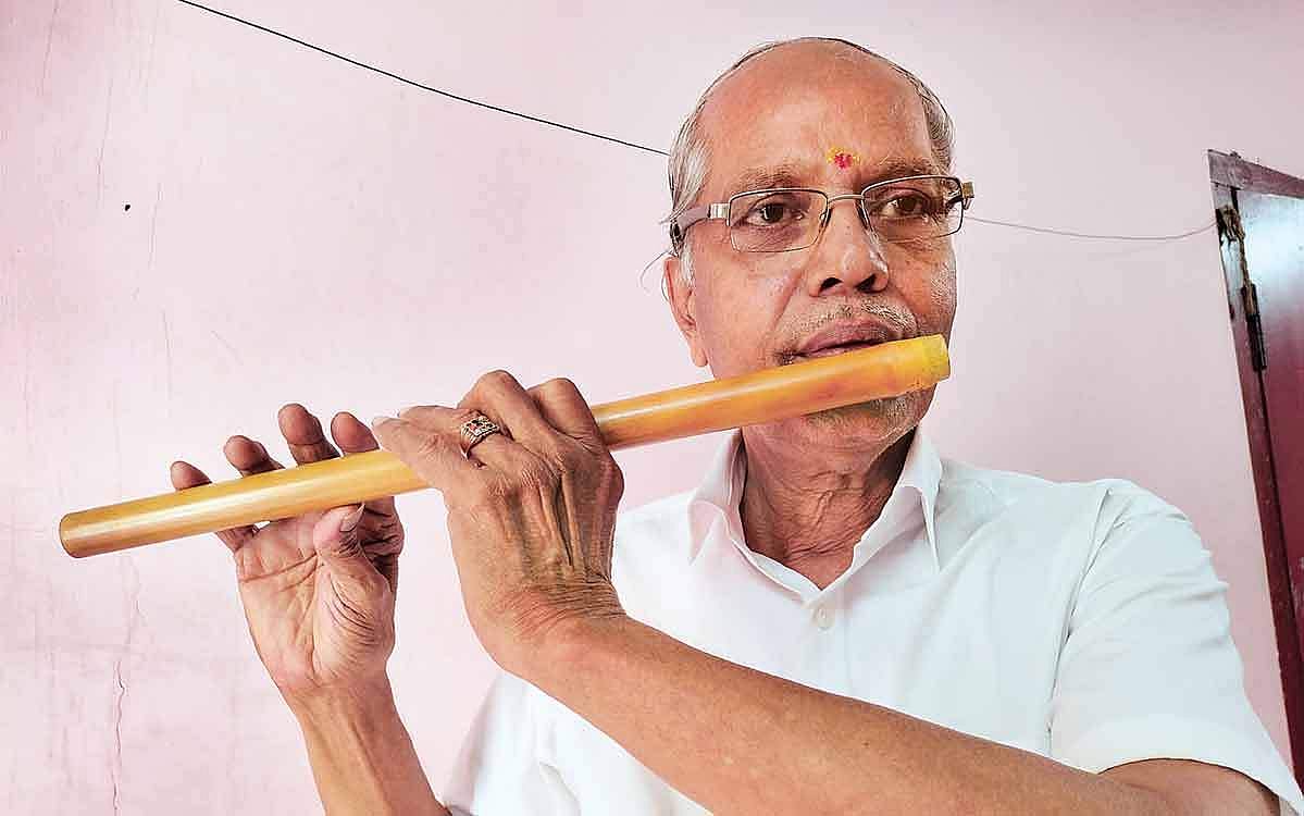 புல்லாங்குழல் கொடுத்த மூங்கில்கள்