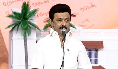 அச்சுறுத்தலுக்கு எதிராக அனைவரும் ஒன்றுதிரள வேண்டும்: முதல்வர் அழைப்பு