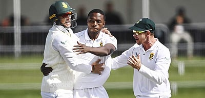 2-வது டெஸ்ட்: நியூசிலாந்தை மேலும் பின்னுக்குத் தள்ளிய தென்னாப்பிரிக்க அணி