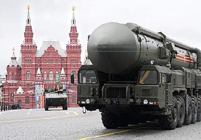 உச்சகட்ட தயார் நிலையில் அணு ஆயுதங்கள்! விளாதிமீர் புதின் உத்தரவு