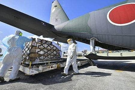 எரிமலை சீற்றம்: உதவிக்காக எல்லையைத் திறந்த டோங்கா; ஓடிவந்த கரோனா