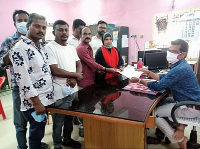 அறந்தாங்கி நகராட்சியில் மாா்க்சிஸ்ட் வேட்பாளா் மனு தாக்கல்