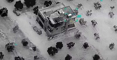 வீட்டைச் சுற்றி அமெரிக்கப் படைகள், மனிதவெடிகுண்டாக மாறிய ஐ.எஸ். தலைவர்: திக் திக் நிமிடங்கள்