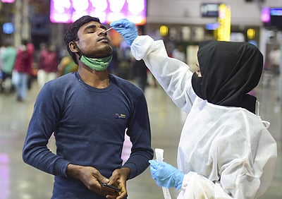 தமிழ்நாட்டில் புதிதாக 5 ஆயிரம் பேருக்கு கரோனா