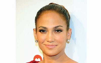 காந்தக்குரல்  அழகி!