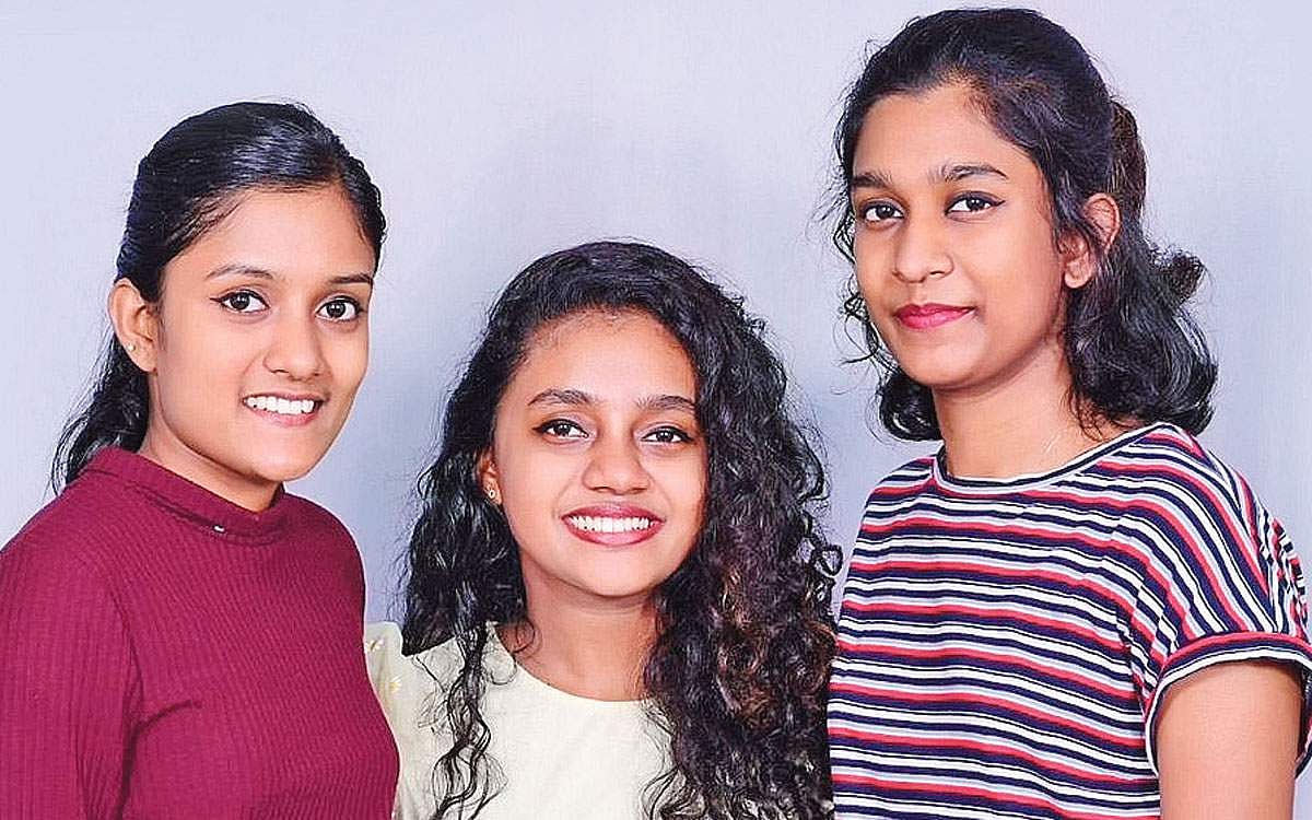 சாதிக்கும் சகோதரிகள்...!