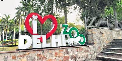 தில்லி உயிரியல் பூங்கா மீண்டும் திறப்பு: ஒரே இரவில் விற்றுத்தீர்ந்த டிக்கெட்டுகள்