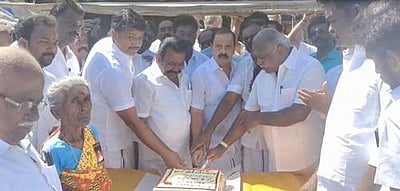 முதல்வர் மு.க.ஸ்டாலின் பிறந்த நாள்: மதிமுக எம்.எல்.ஏ கேக் வெட்டி கொண்டாடட்டம் 