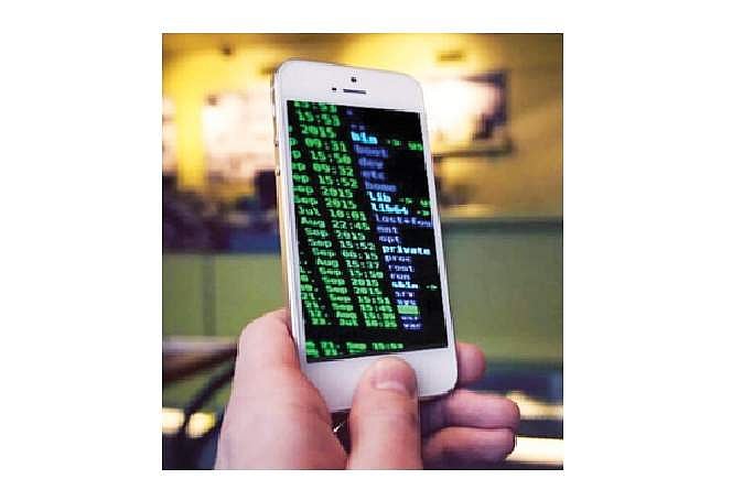 கைப்பேசி உதிரி மின்னணு பொருள்களுக்கு இறக்குமதி வரி நீக்கம்: தகவல் தொழில்நுட்ப அமைச்சகம்