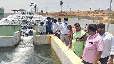 திருச்செங்கோடு நகராட்சி நீரேற்று நிலையங்களில் நகா் மன்றத் தலைவா் ஆய்வு