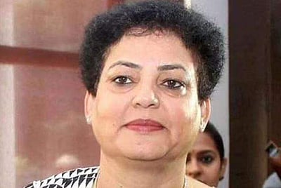 'ஹிஜாப் விவகாரத்தில் கர்நாடக உயர்நீதிமன்றத்தின் தீர்ப்பை வரவேற்கிறேன்' - தேசிய மகளிர் ஆணையத் தலைவர்