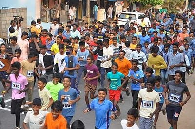 பாளையங்கோட்டையில் புத்தகத் திருவிழா விழிப்புணர்வு மினிமாரத்தான்