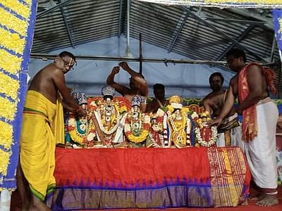 ஸ்ரீதேவி, பூதேவி சமேத நரசிம்ம சுவாமி திருக்கல்யாணம்: பக்தா்கள் மொய் சமா்ப்பித்து வழிபாடு