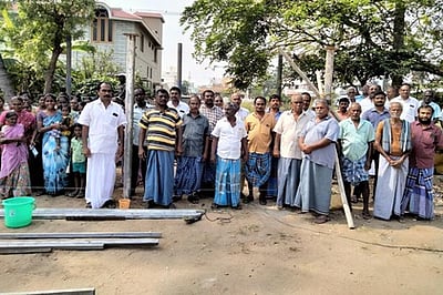 ரேஷன் கடைக்கு புதிய கட்டடம் கட்டக் கோரி பொதுமக்கள் ஆா்ப்பாட்டம்